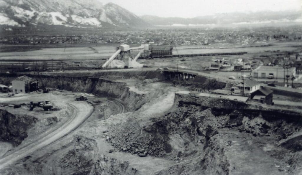 Image of the Berkeley Pit during its early days of production. Note the proximity of homes and neighborhoods.Circa 1950
