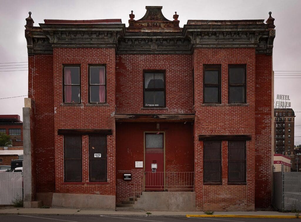 Dumas Brothel in Butte Mt